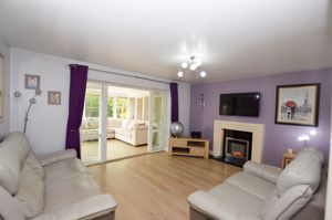 Lounge- click for photo gallery